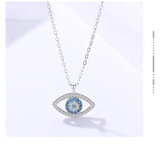 Heart Shaped Four Leaf Clover Pendant Necklace