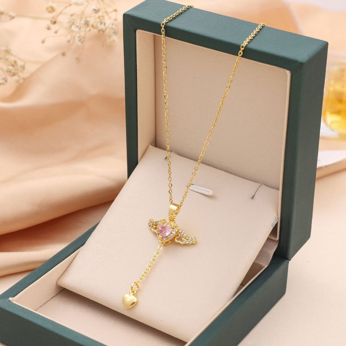 Moving Heart Angel Wings Tassel Necklace