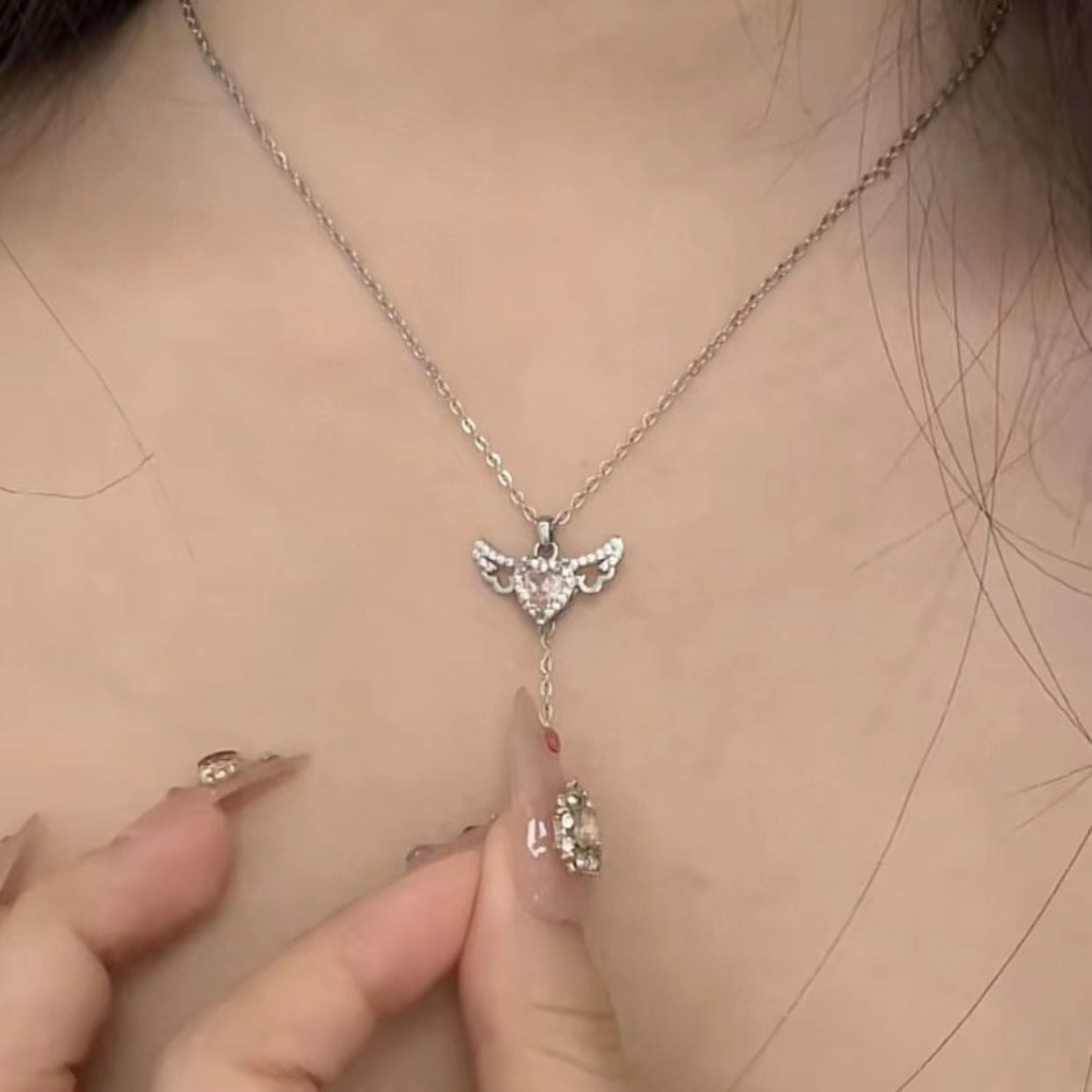 Moving Heart Angel Wings Tassel Necklace
