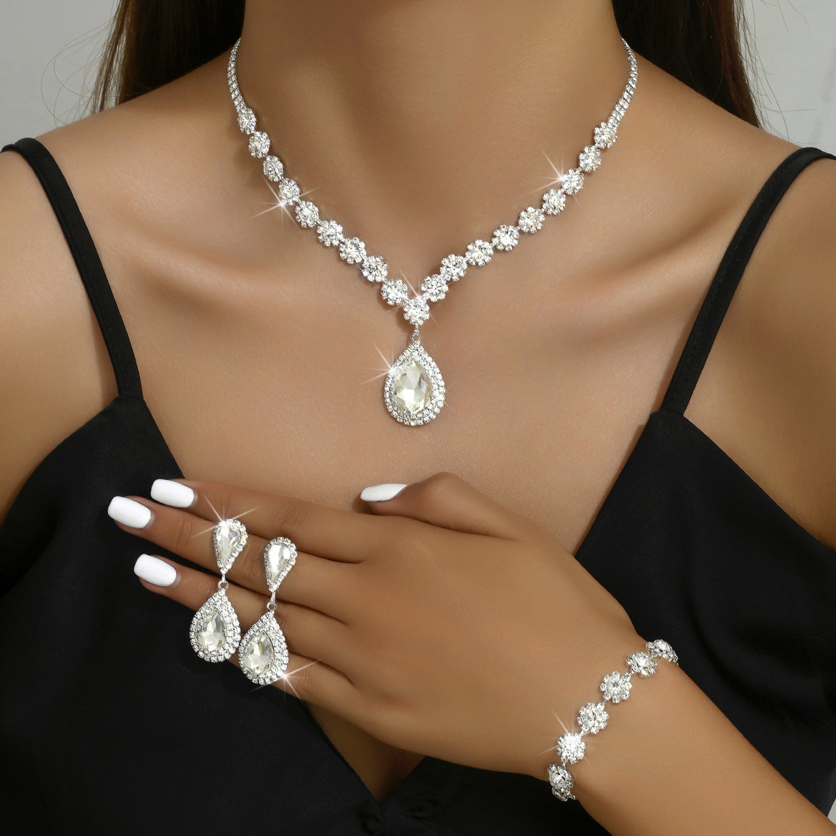 Moving Cupid Heart Angel Wings Tassel Necklace